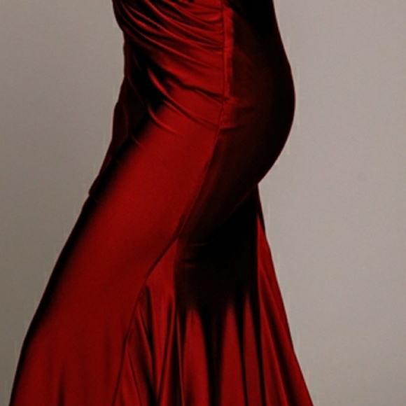 Long sleeve fitted formal evening gown - Picture 6 of 11